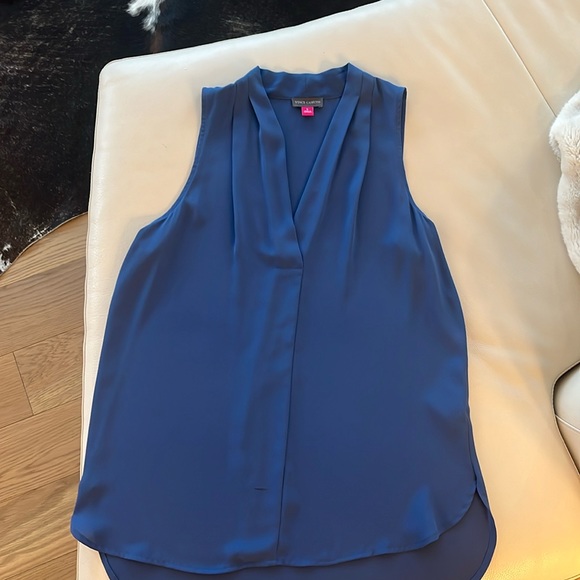 Vince Camuto. Never worn. Size S. beautiful steel blue colour. - Picture 1 of 3